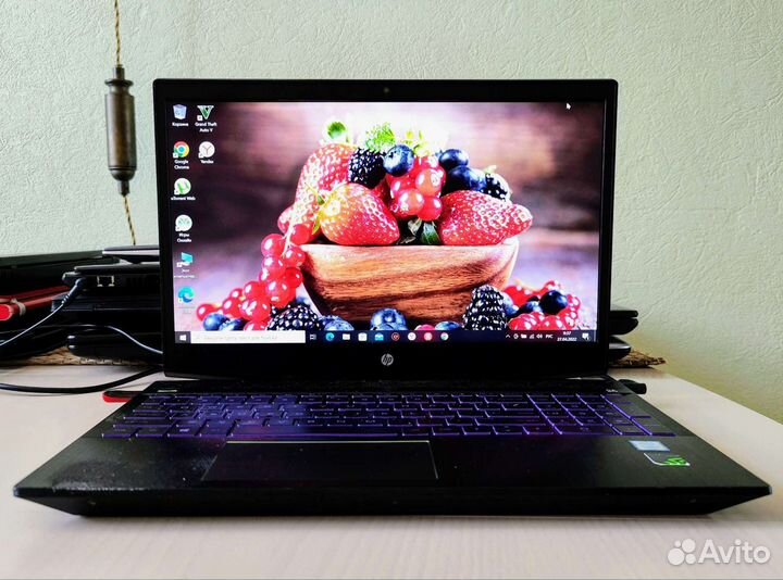 HP Gaming 15-cx003us i5-8300H/8/1Tb SSD gtx1050ti