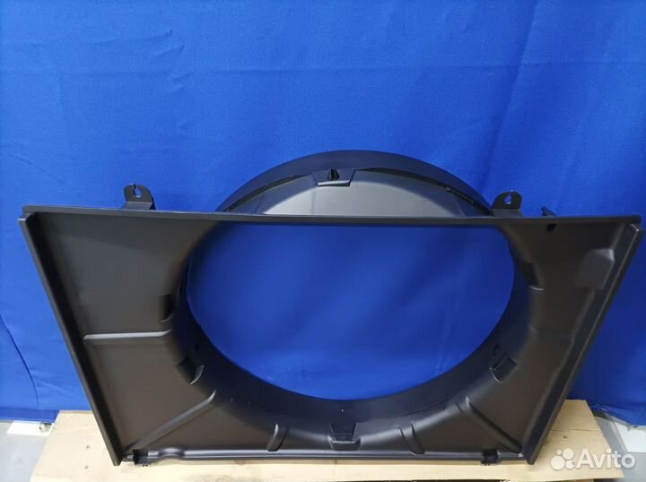 Рамка вентилятора Pajero 3 2000-2006