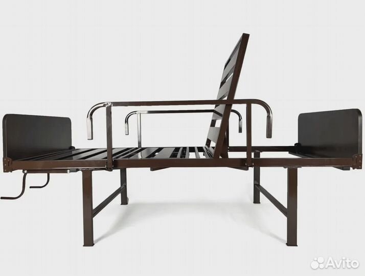 Медицинская кровать железная для лежачих больных