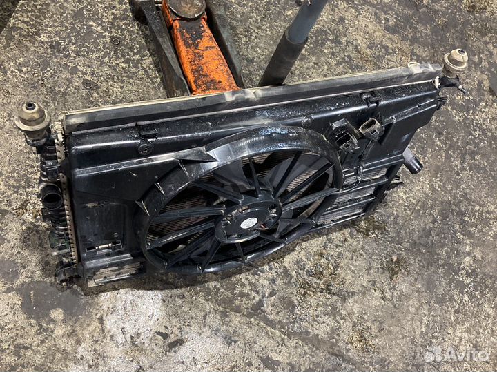 Кассета радиаторов на Форд Транзит 2.2