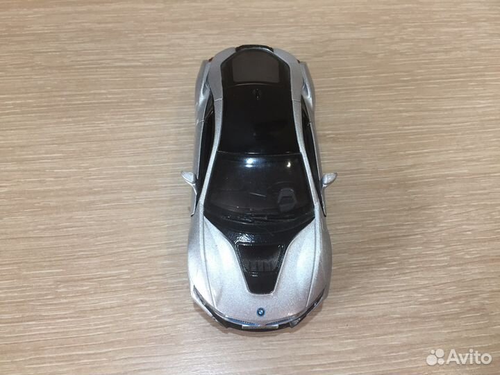 Металлические модельки машин от фирмы Kinsmart