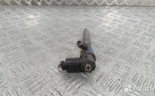 Форсунка дизельная mercedes benz vito W639 (GEA33A