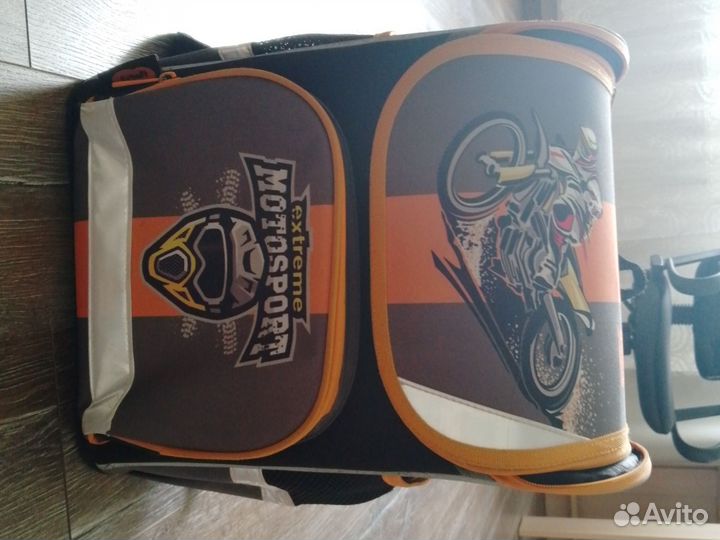 Школьный рюкзак