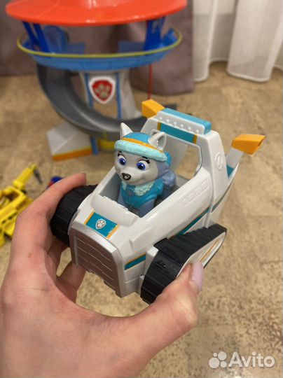 Щенячий патруль база+щенки