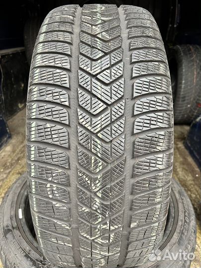 Pirelli Scorpion Winter 255/40 R21 102V
