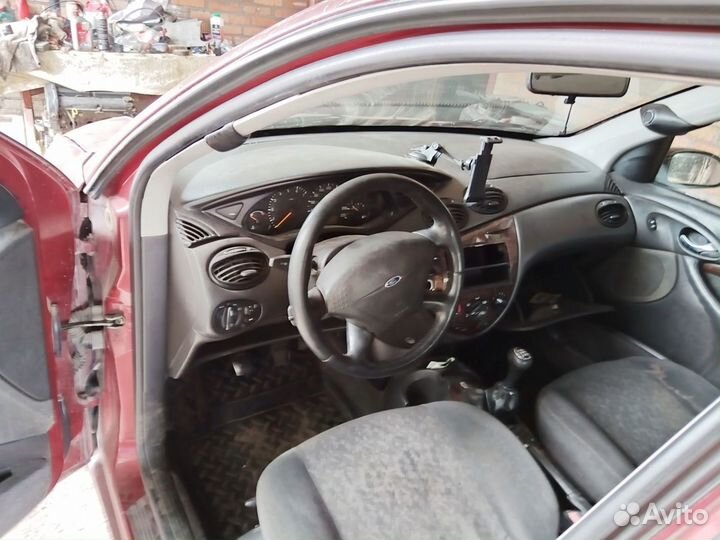 Ford focus 1.8 MT, 1999, в разборе