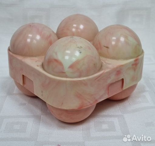 Контейнер дорожный для яиц. СССР. 4 ячейки. Скол