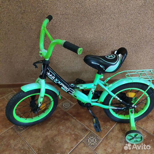 Детский велосипед 16 дюймов с приставными колесами