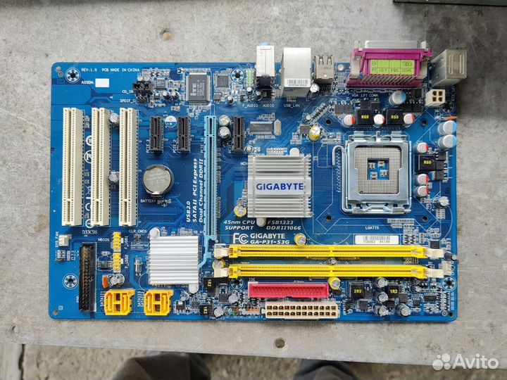 Материнская плата Gigabyte 775 socket