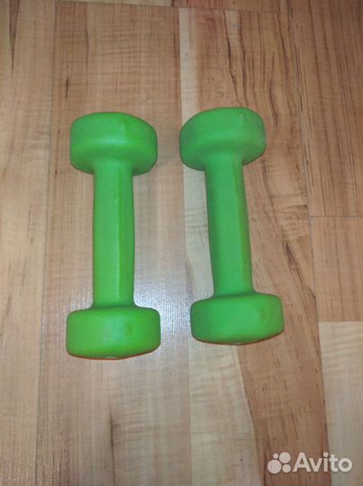 Гантели Torneo с неопреновым покрытием 1 кг