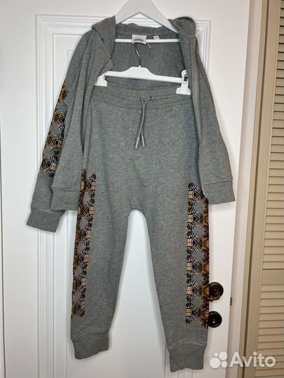 Костюм burberry