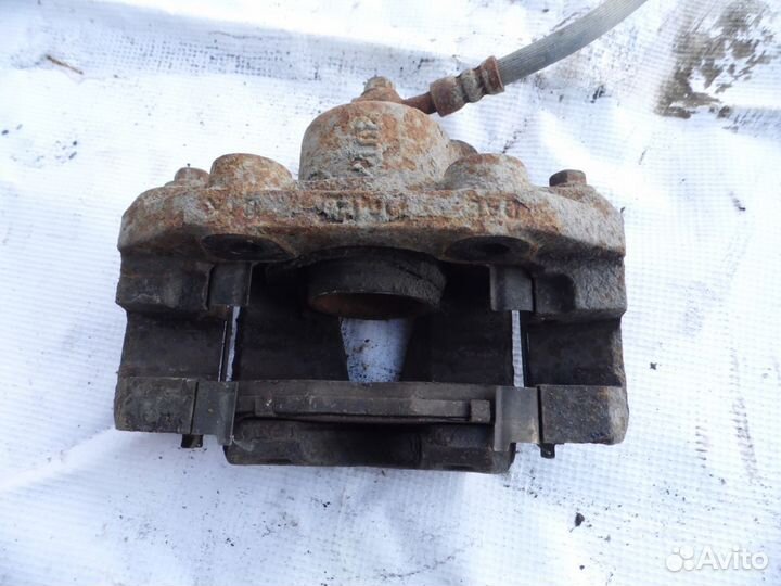 Суппорт тормозной передний правый Chevrolet Lanos