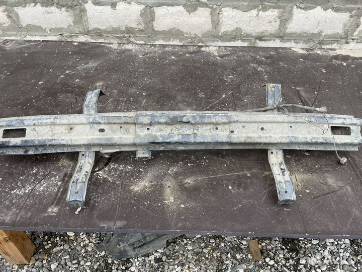 Усилитель заднего бампера Hyundai Solaris