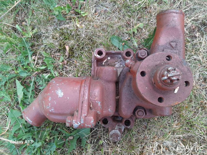 Помпа в сборе с термостатом М20 Победа Газ 21,69