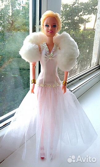 Кукла Барби шарнирная