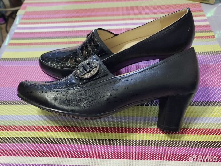 Туфли новые раз.41,продам за 1.300