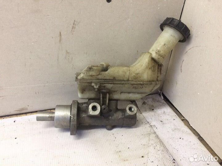 Главный тормозной цилиндр Renault Clio