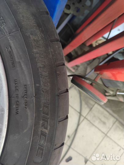 Windforce Catchfors UHP 215/55 R17