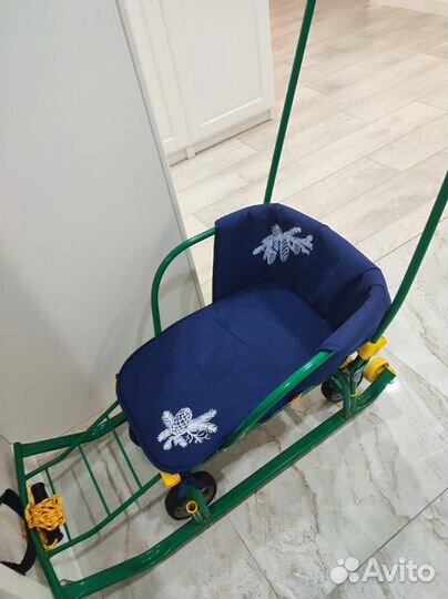 Детские санки с колесами