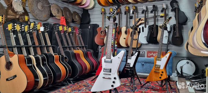 Explorer гитара