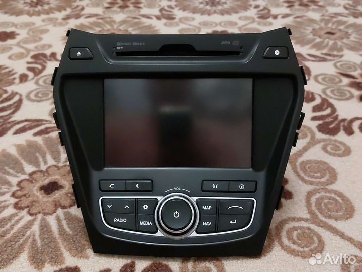 Автомагнитола штатная на santa fe 2015 г. в