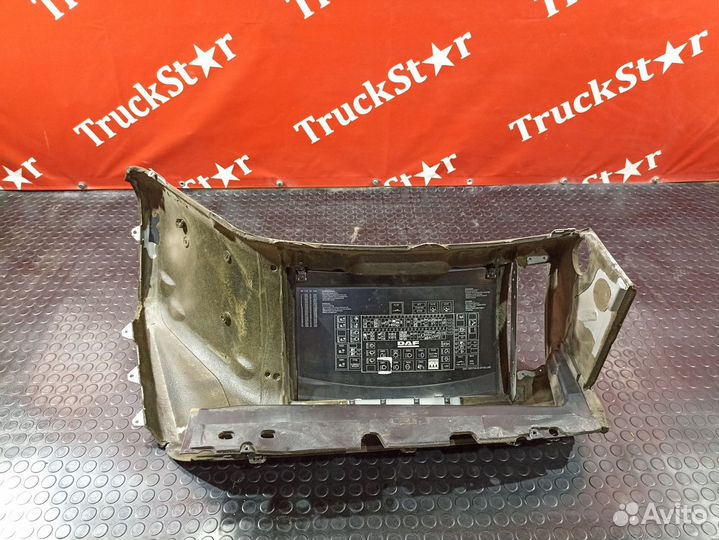 Панель салона правая Daf XF105, Daf XF95