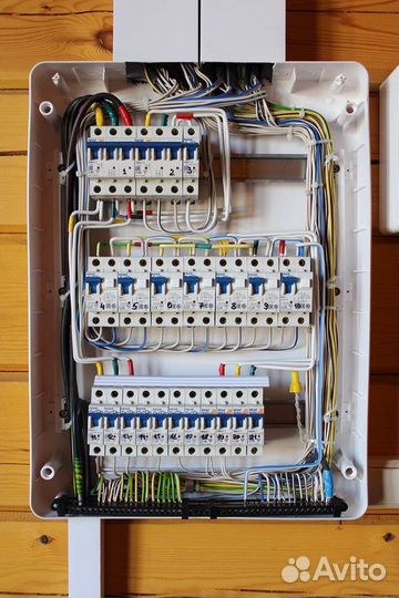 Услуги электрика.Электромонтажные работы под ключ