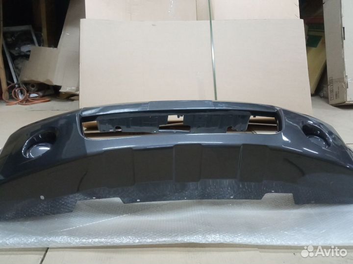 Передний бампер Suzuki Grand Vitara 08-12 в цвет