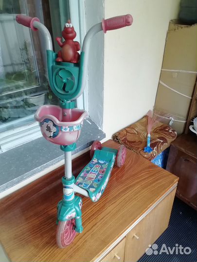 Самокат, дом для хомяка, матрёшка теремок