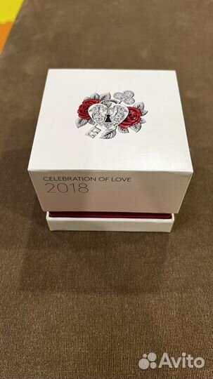 Монета 2018 3 Fine Silver Celebration of Love