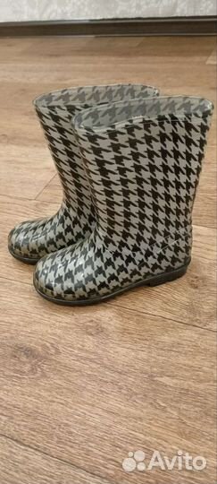 Резиновые сапоги