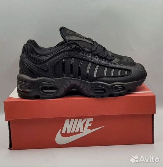 Кроссовки Nike Air Max Tailwind 4