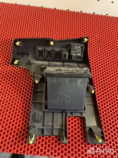 Накладка торпедо Toyota Corolla 180