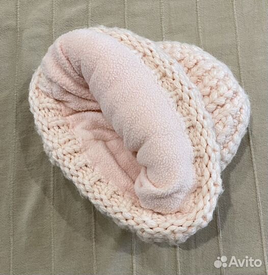 Теплая шапка крупной вязки