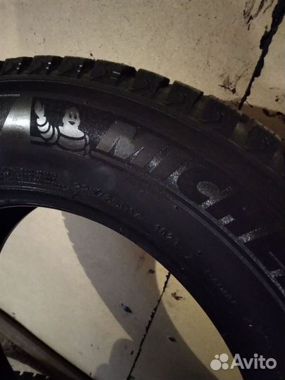 Michelin Latitude X-Ice North 225/65 R17 40