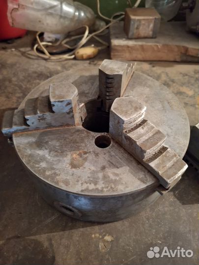 Токарный патрон