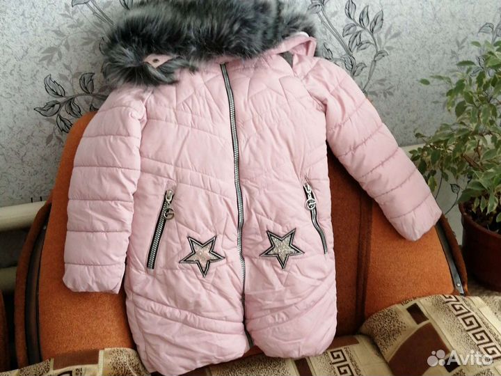 Зимняя куртка на девочку 140