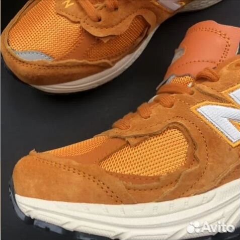 NEW balance 2002R vintage orange