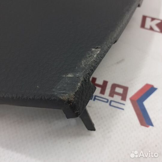 Накладка центральной консоли нижняя левая KIA MOH