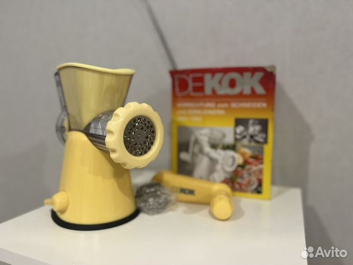 Мясорубка ручная Dekok UKA-1302