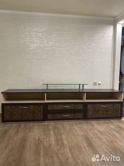 Тумба под телевизор