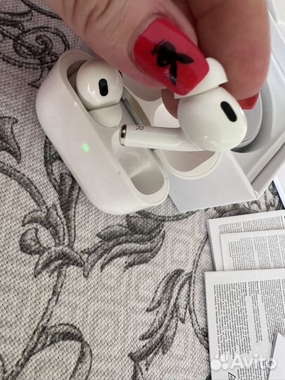 Оригинал AirPods Pro