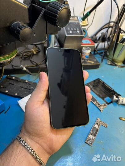 iPhone 13 в разбор