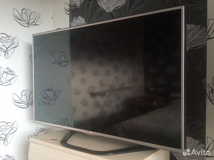 Телевизор на запчасти