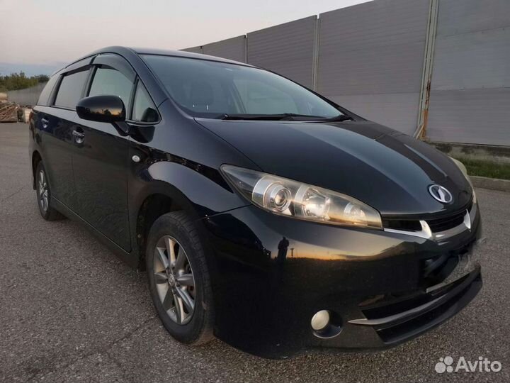 Toyota Wish 1.8 CVT, 2011, 125 000 км