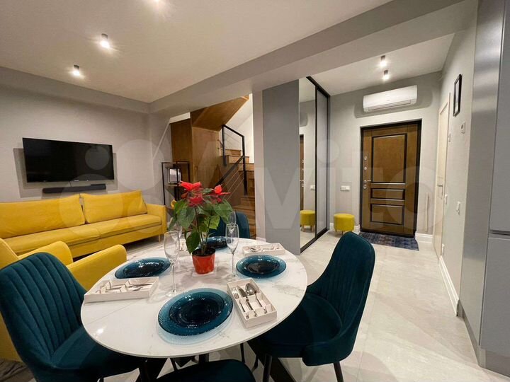 2-к. квартира, 58 м², 2/4 эт.