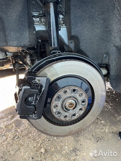 Задние тормоза Audi S8 D3