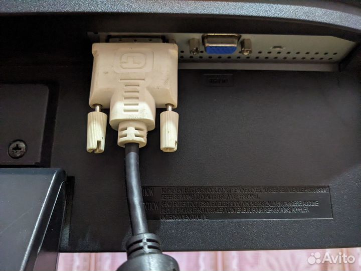 Монитор samsung 226BW