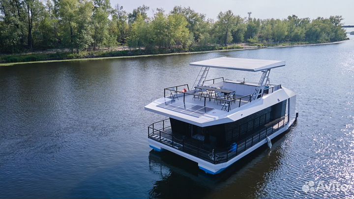 Хаусбот Cruise плавдом