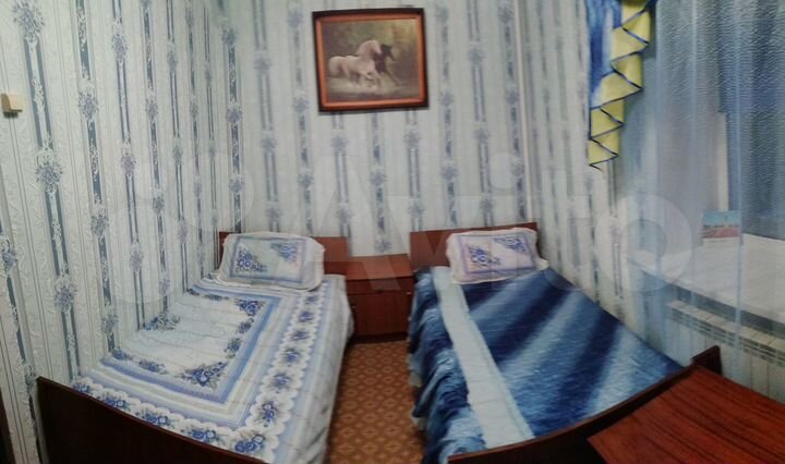 2-к. квартира, 50 м², 4/10 эт.